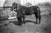Lata 50. XX wieku. Andrzej Rokosz z koniem