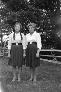 1960. Władysława Saramak i Jadwiga Rokosz z Mołodycza