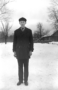 Lata 50. XX wieku. Piotr Maczuga na śniegu