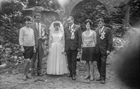 Lata 60. XX wieku. Aniela Hubacz i Marian Rokosz z Mołodycza w dniu swojego ślubu