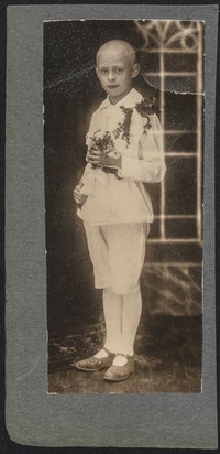 1931. Fotografia chłopca z I Komunii Św.