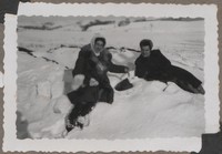 1948. Lubaczów. Maria Gutowska na śniegu. 